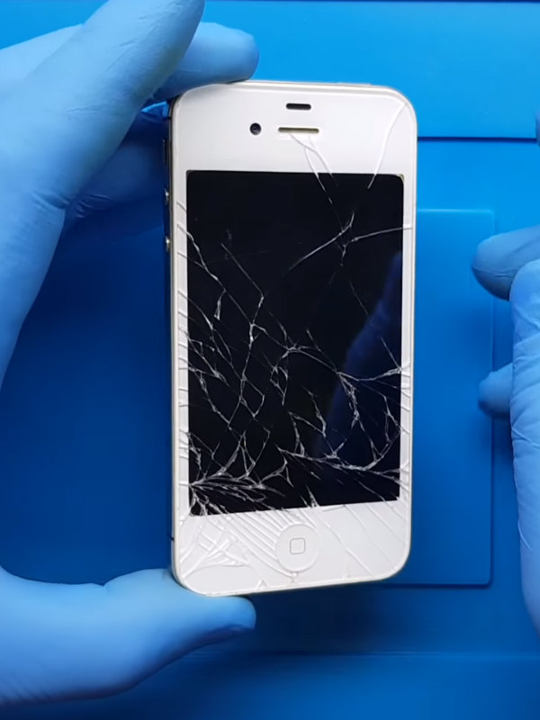 iPhone 4s ekran değişimi nasıl yapılır