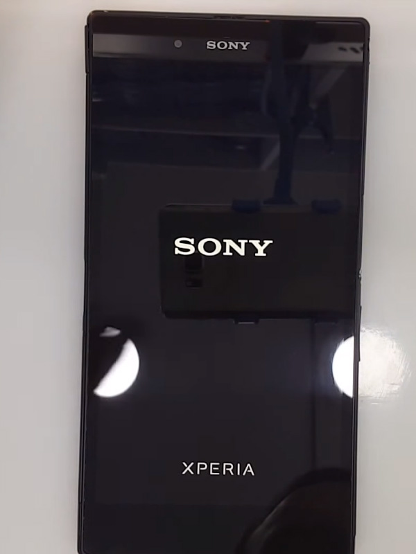 Sony Xperia Z1 Ekran Değişimi
