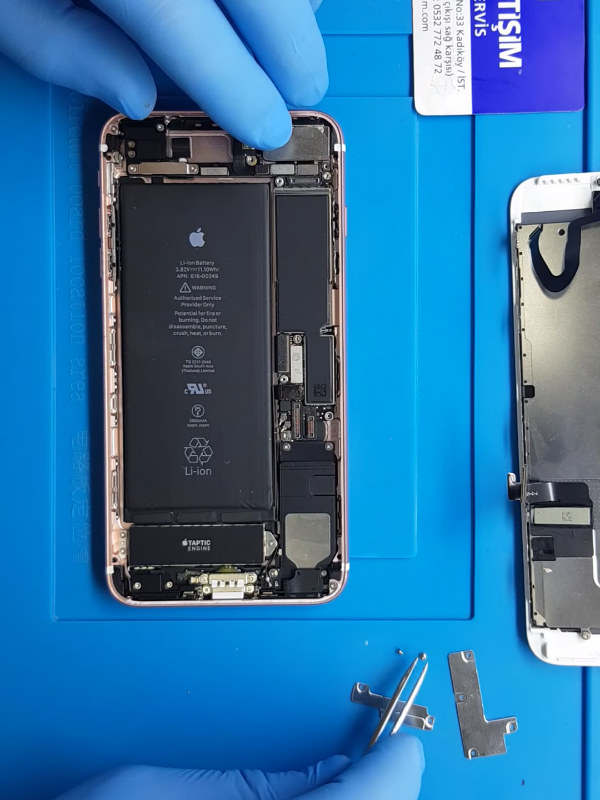 iPhone 7 Plus şarj soketi değişimi nasıl yapılır